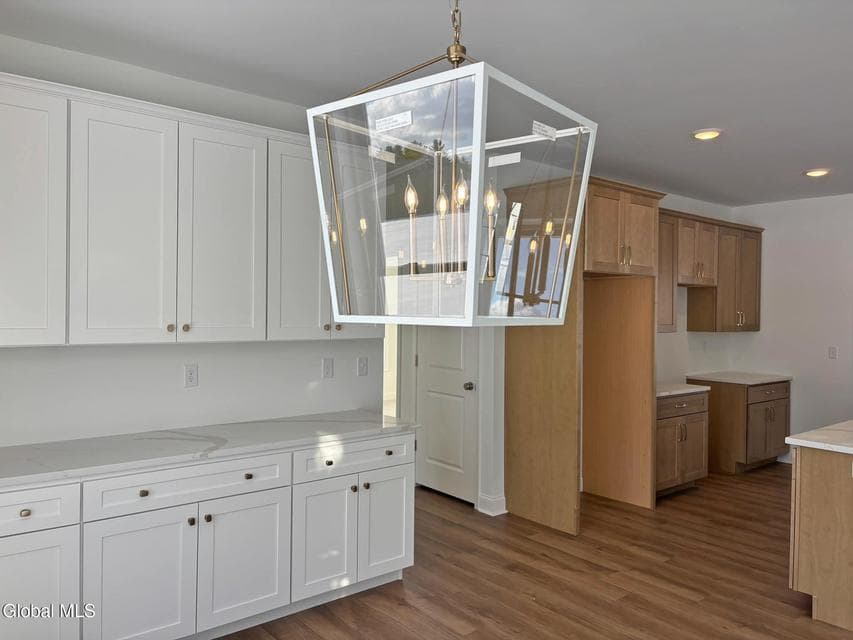 15 Eastpointe Drive, photo 3