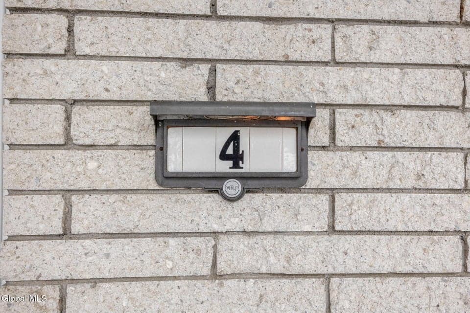 4 Willowbrook Lane, photo 3