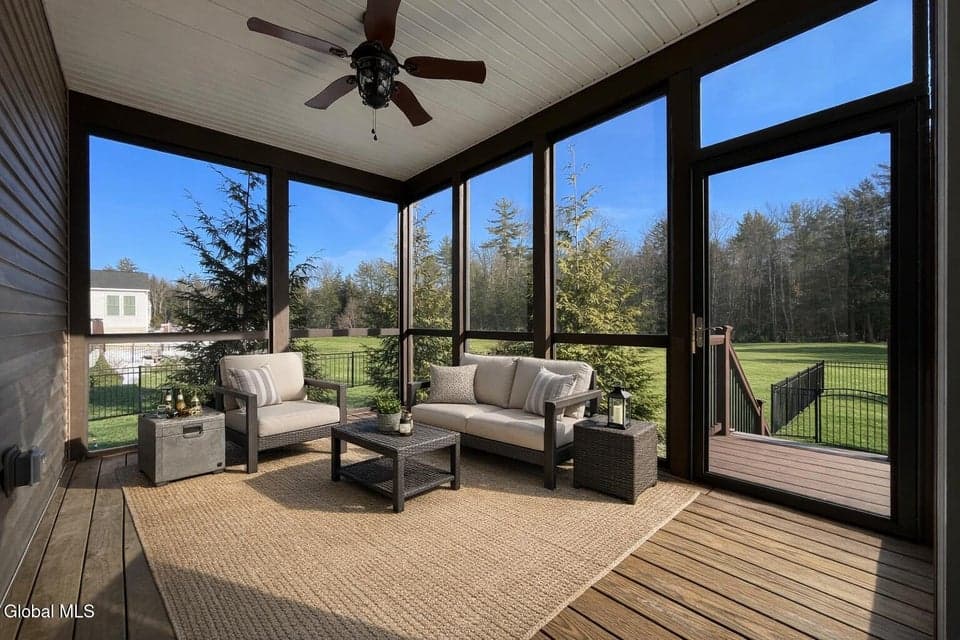 19 Berkeley Way, photo 3