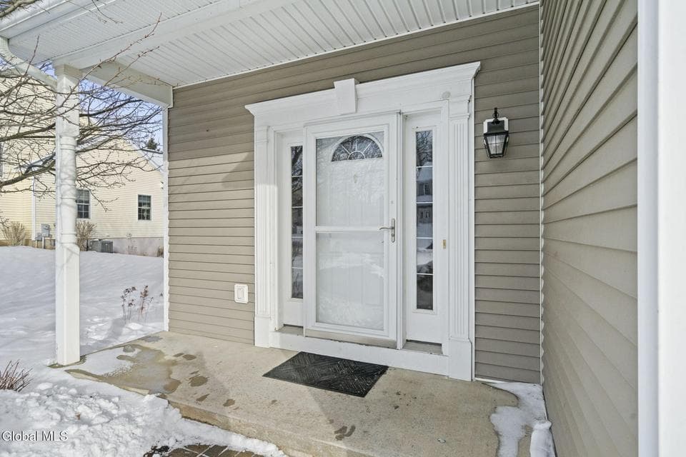 47 Oakmont Street, photo 2
