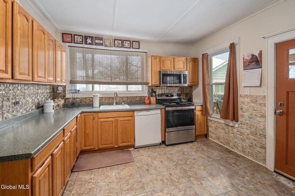106 Grove Street, Middleburgh, NY 12122, photo 4