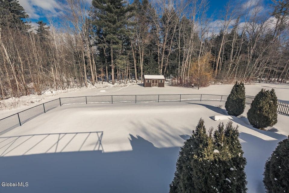 32 Albea Drive, photo 3