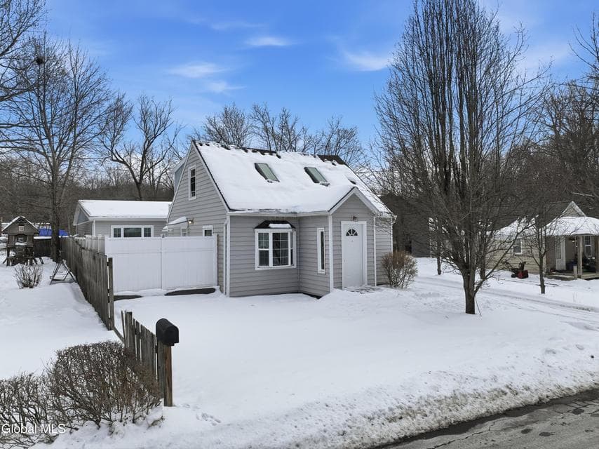 22 Schaffer Drive, photo 1