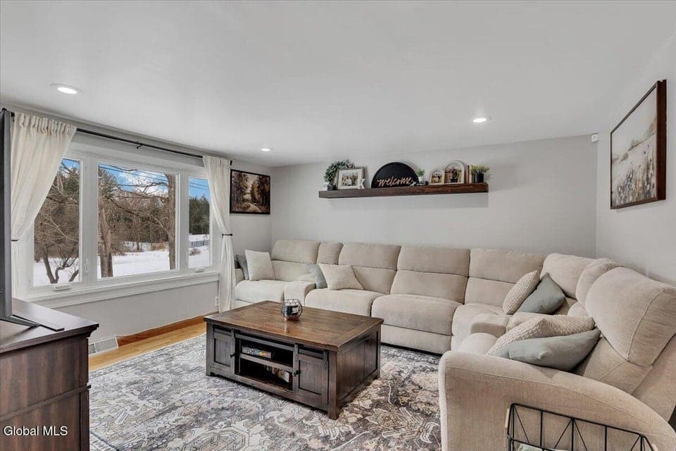 34 Shelterwood Road, photo 5
