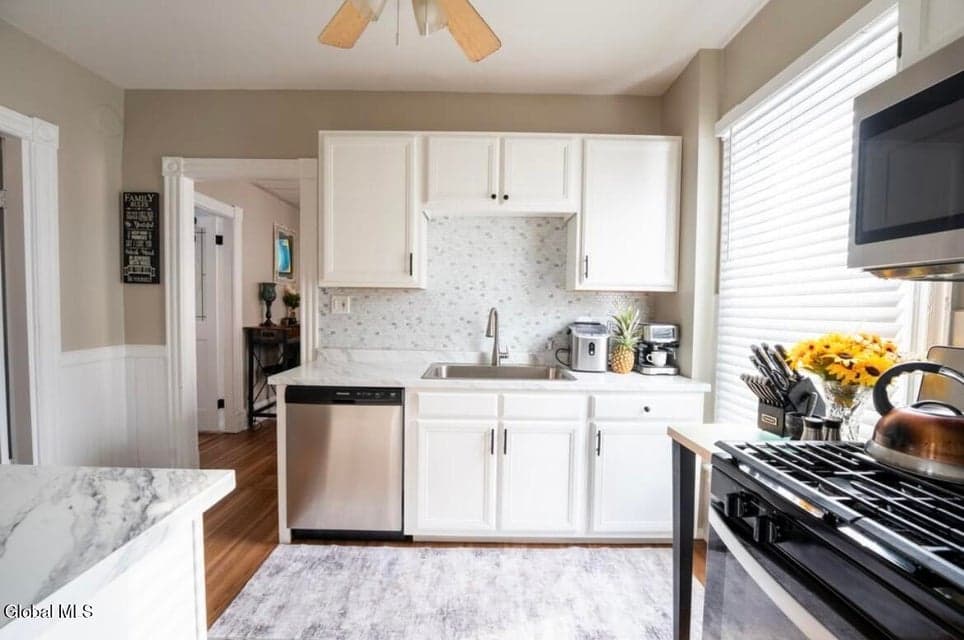 211 N 4th Avenue, photo 3