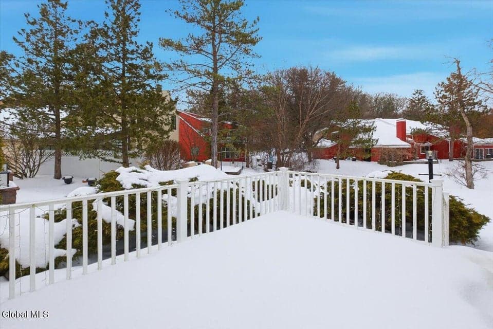 22 Loudonwood East, photo 4
