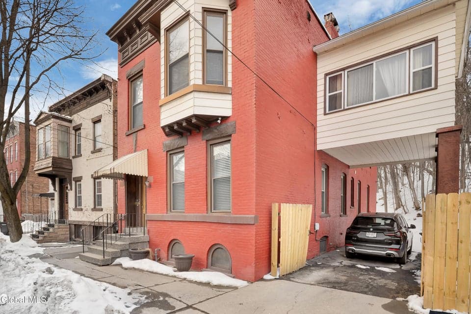 192 Hill Street, photo 3