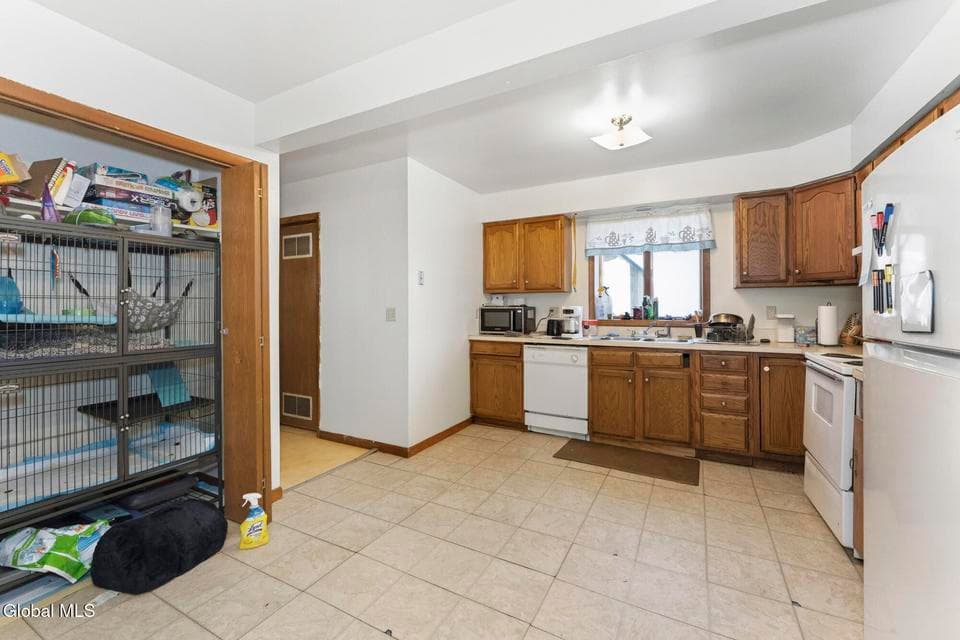 227-229 Elm Street, Schenectady, NY 12304, photo 5