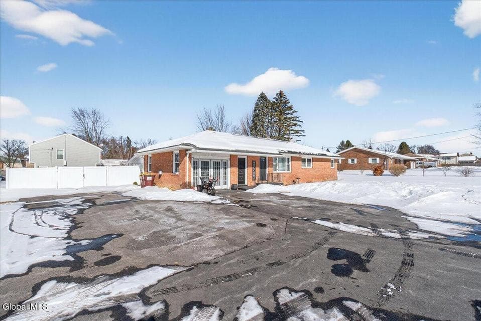 289 3rd Ave Extension, photo 3