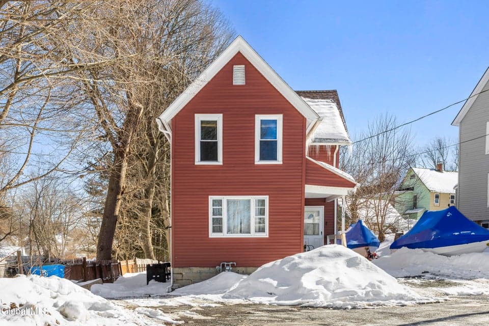 108 Yale Street, photo 2