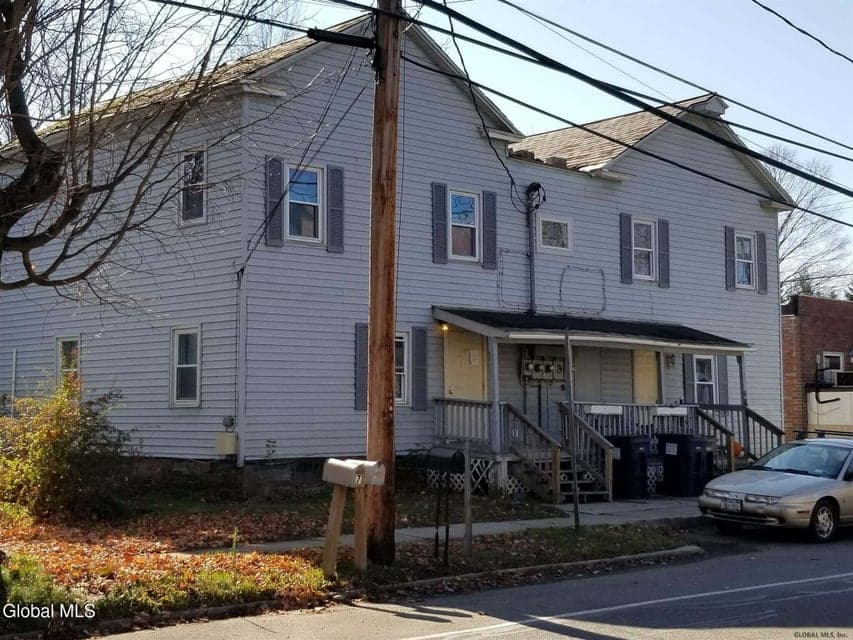 6 E Broadway Street