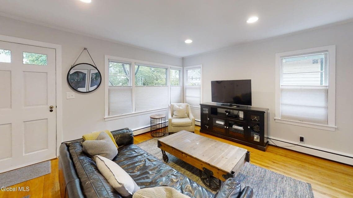 207 Regent Street, photo 4