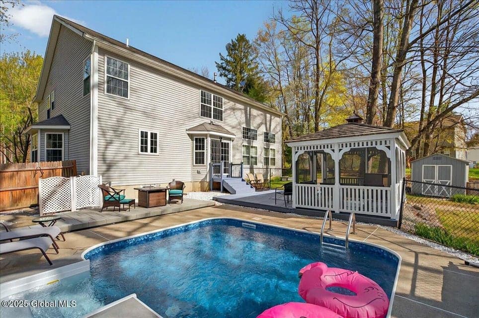 239 Northern Pines Road, photo 5