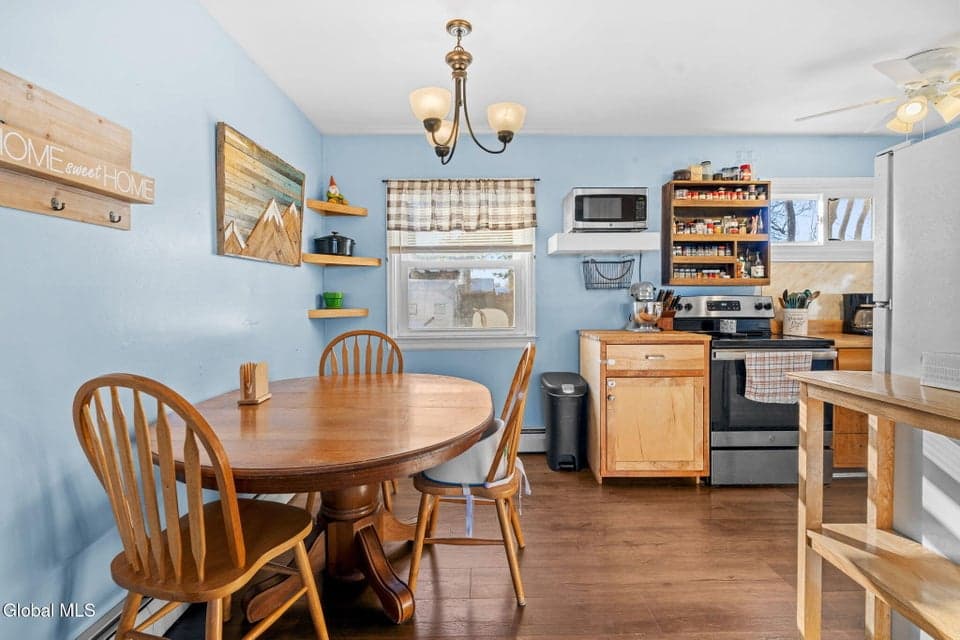 991 Obrien Avenue, photo 5