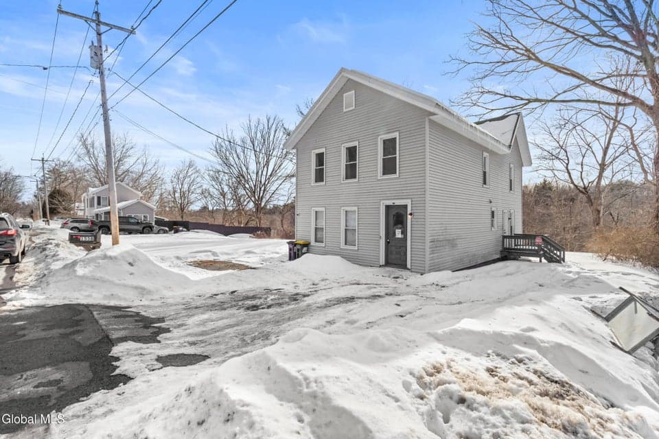 0.27 acres · Duplex, photo 4