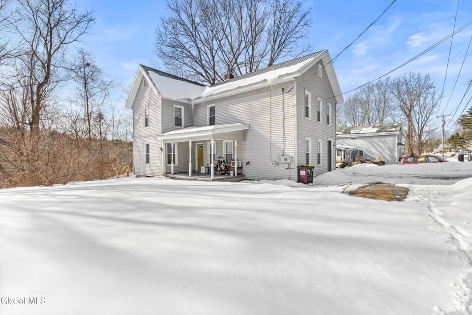 0.27 acres · Duplex, photo 5