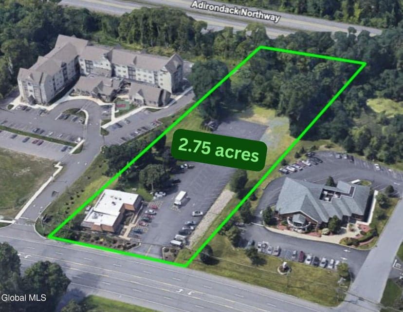 1742 US-9, Halfmoon, NY 12065