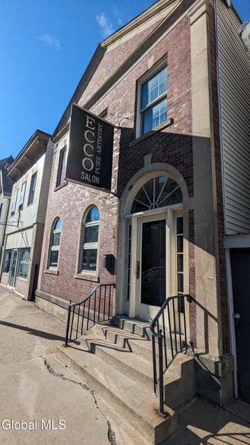 162 Lafayette Street, Schenectady, NY 12305
