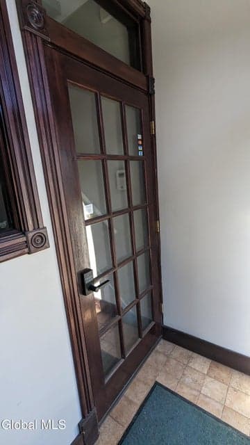 162 Lafayette Street, photo 3