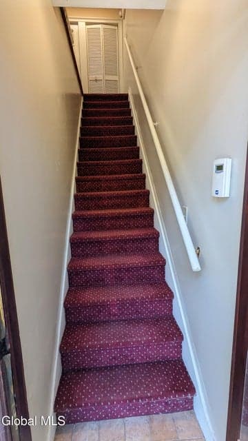 162 Lafayette Street, photo 4