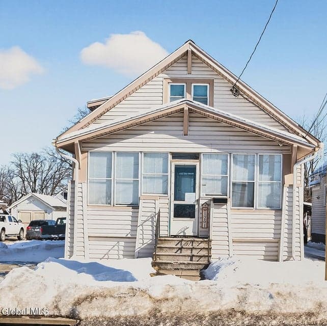 1201 Helderberg Ave Avenue, photo 1