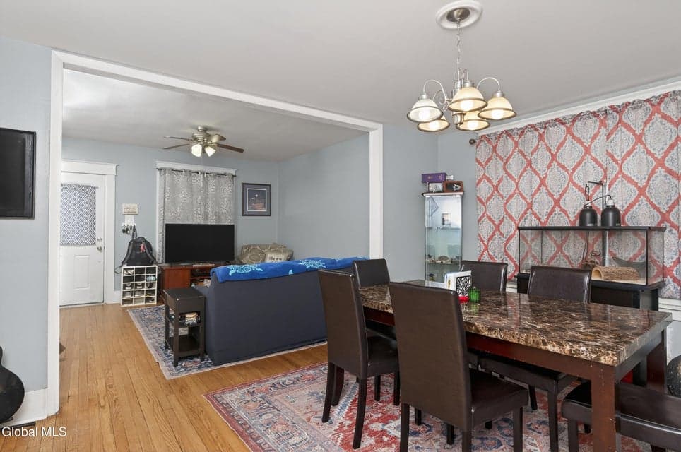 1201 Helderberg Ave Avenue, photo 4