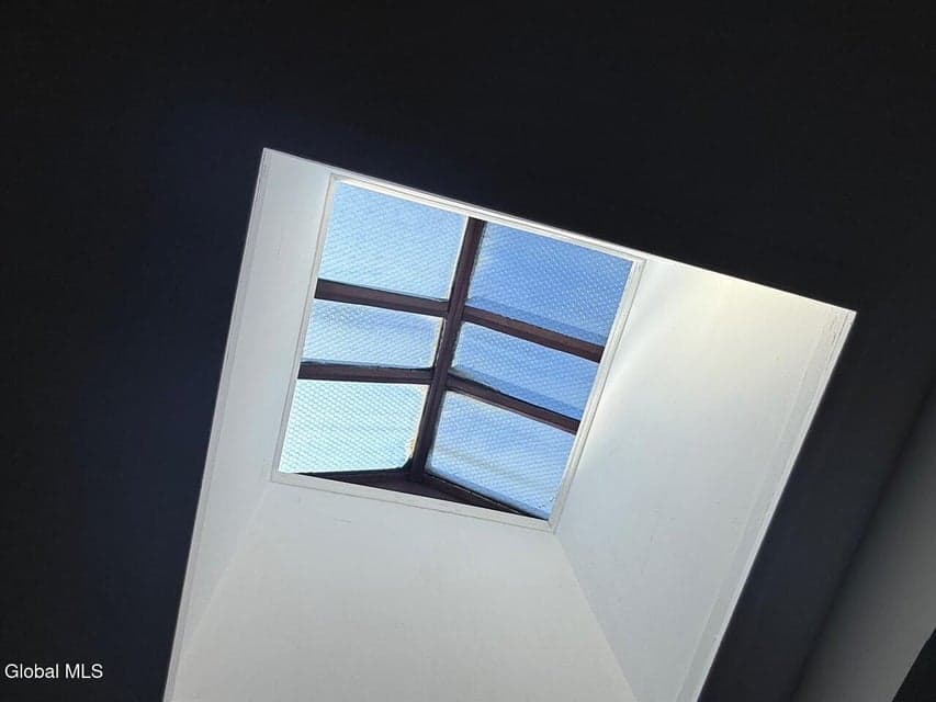 9 N Broadway, photo 5