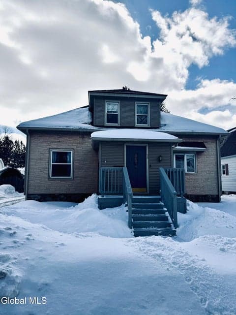 96 6th Avenue, photo 1