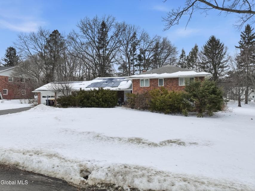 2275 Berkley Avenue, photo 3
