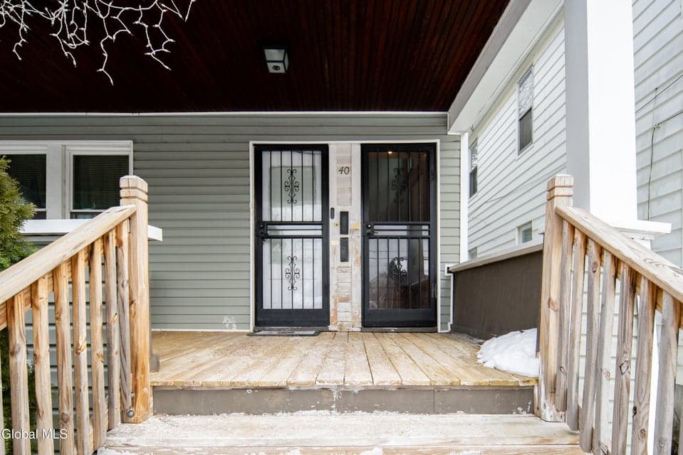 40 Pinewood Avenue, photo 2