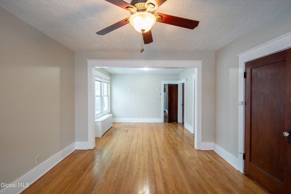 40 Pinewood Avenue, photo 4