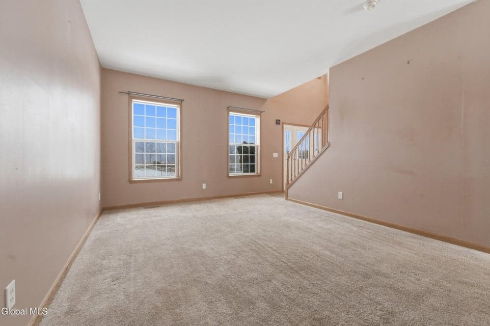 790 E Monroe Street, photo 3