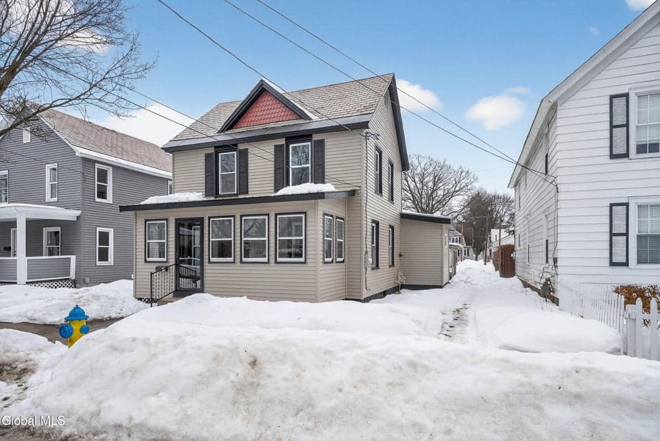 15 Murdock Avenue, photo 2