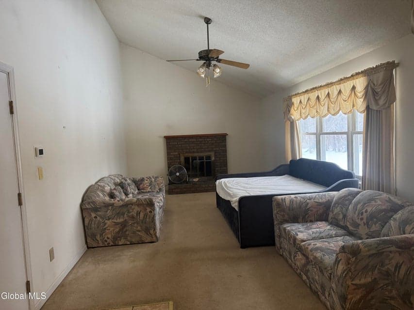 11 Huntington Parkway, photo 4