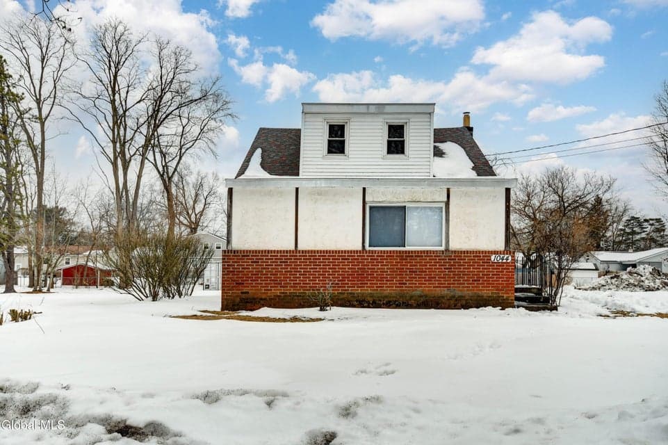 1044 Climax Avenue, Schenectady, NY, photo 2
