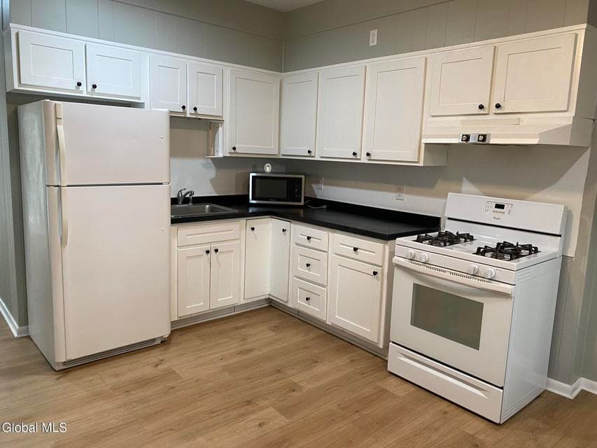 306 3rd Street, photo 2