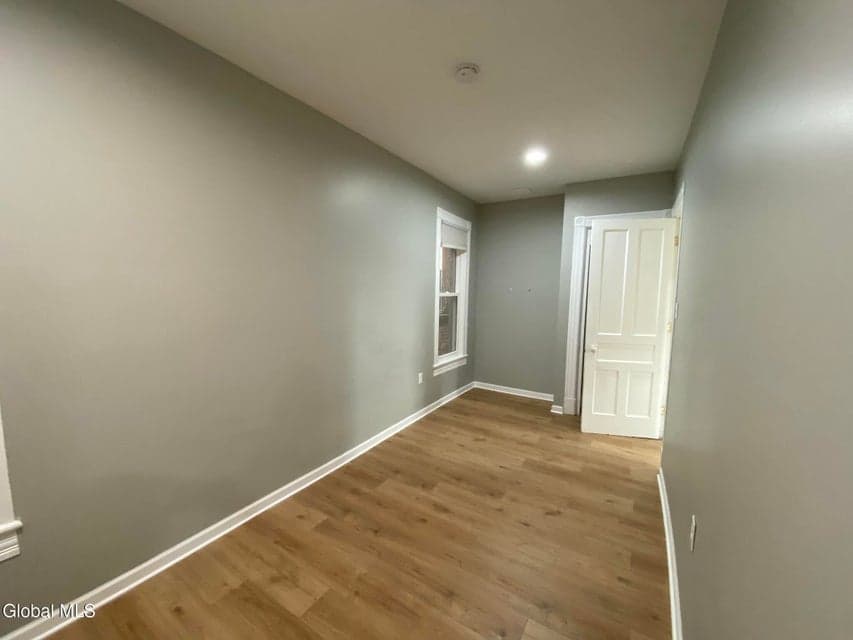 306 3rd Street, photo 5