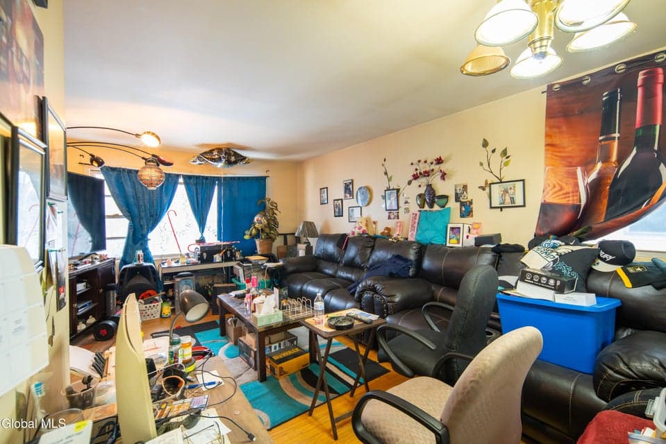 78 Hackett Boulevard, photo 2