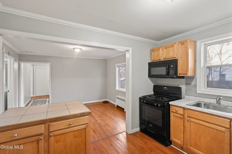 12 Arcadia Court, Colonie, NY 12205, photo 5