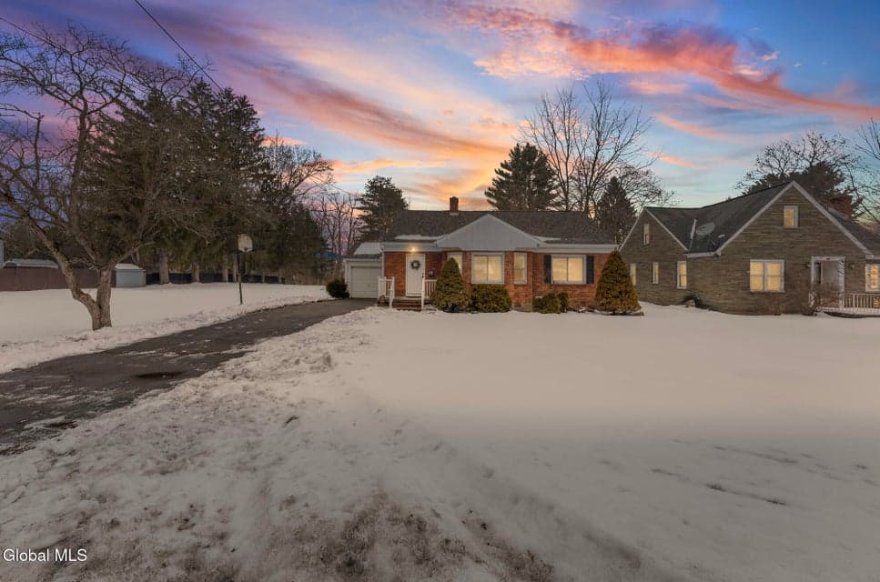 189 Sunnyside Road, photo 2