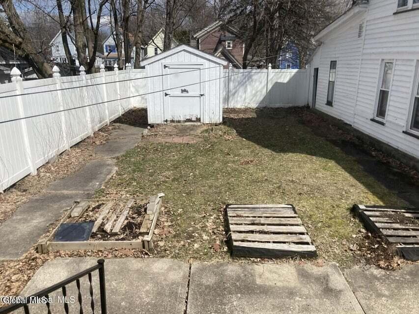 22 Lexington Avenue, photo 3