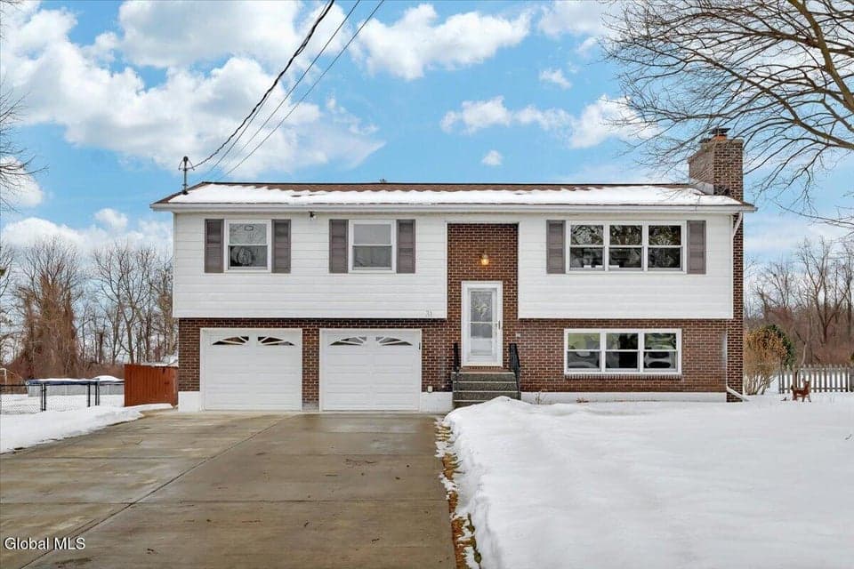 31 Tanners Lane, photo 1