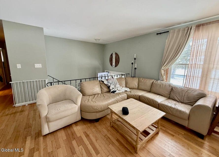187 Spring Road, photo 5