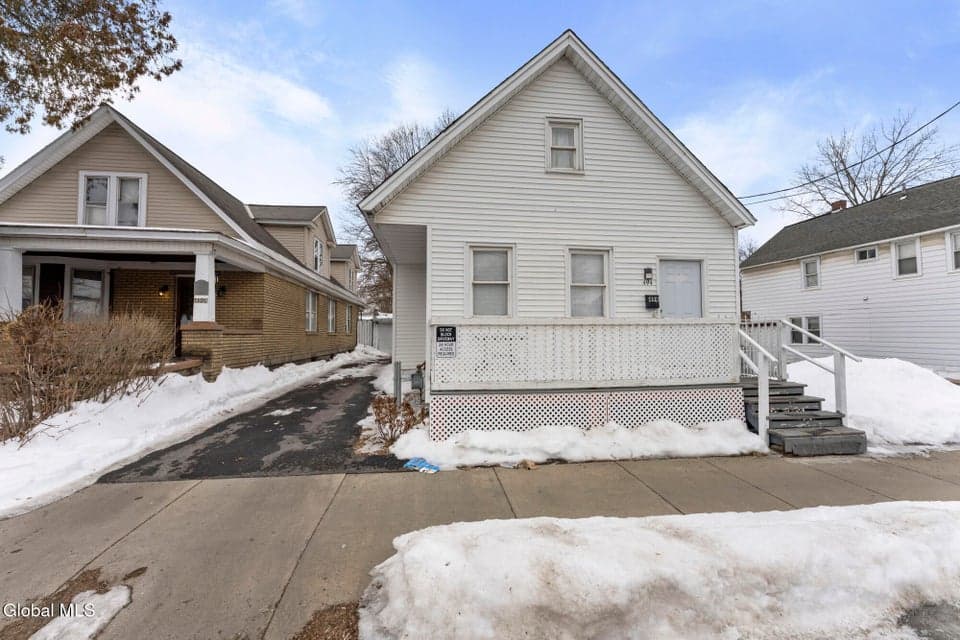 494 Hulett Street, photo 2