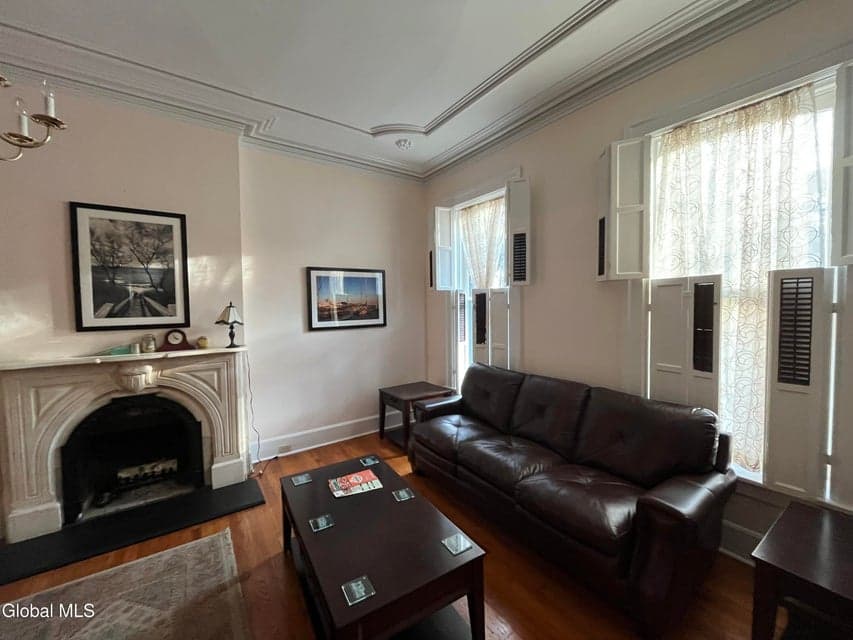 133 Jay Street, photo 2