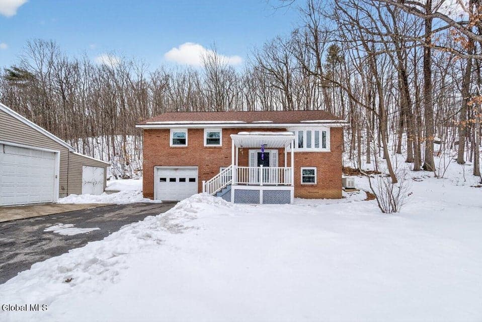 31 Daniels Road, photo 1
