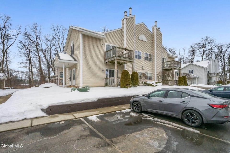1103 Greenwich Drive, Albany, NY, photo 3