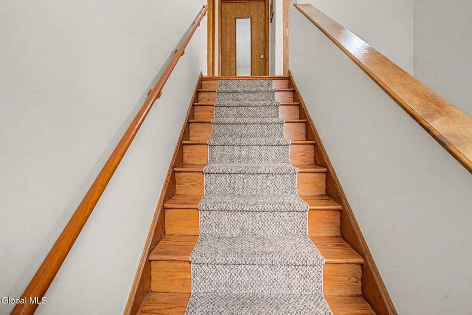 1103 Greenwich Drive, Albany, NY, photo 4