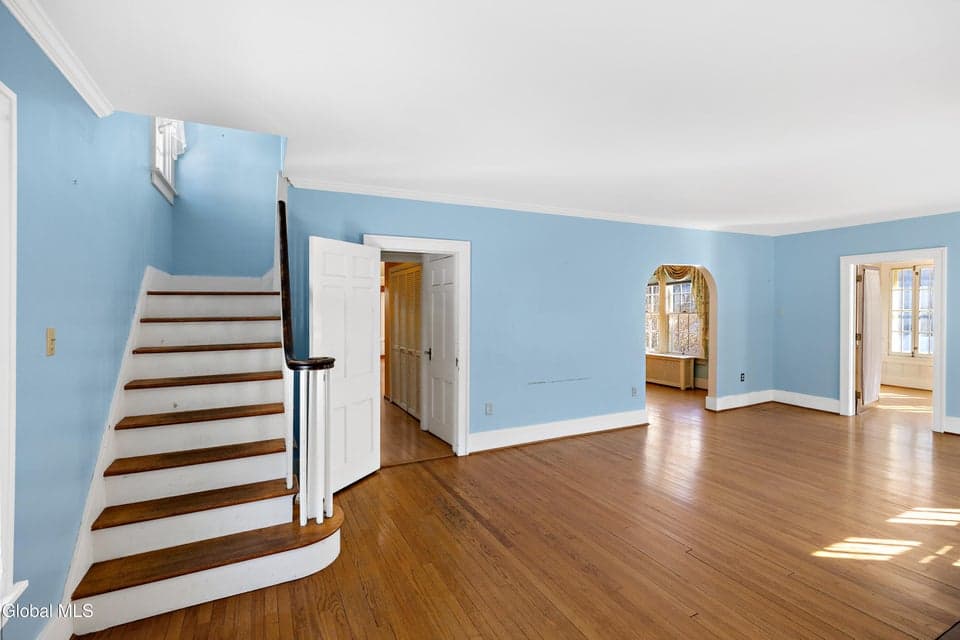 2171 Grand Boulevard, photo 3