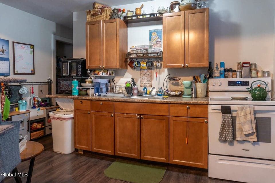 142 Main Street, photo 5